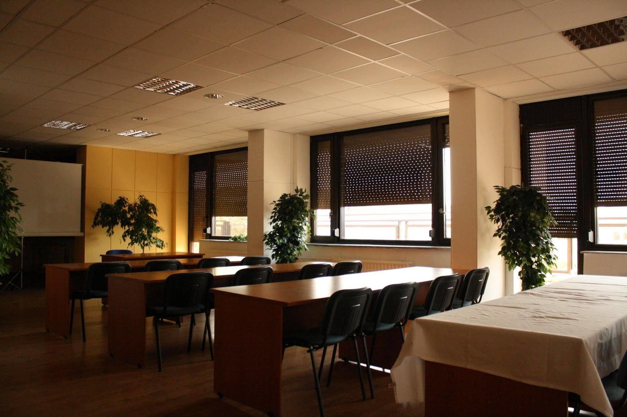 Hotel Satelit Piest'any Esterno foto